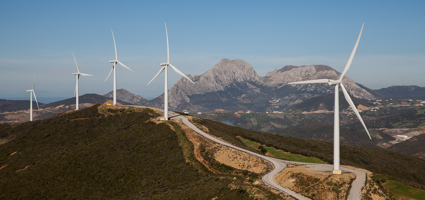 VINCI Energies bzw. Omexom Foto eines Windkraftanlagenbogens in Haouma © Baptiste Thierry De Ville D'Avray