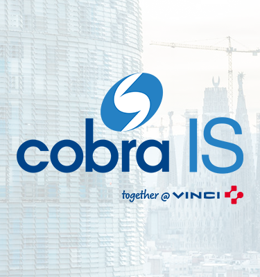 Cobra IS Logo mit einem Foto der Sagrada Familia im Hintergrund. © Cyrille Dupont